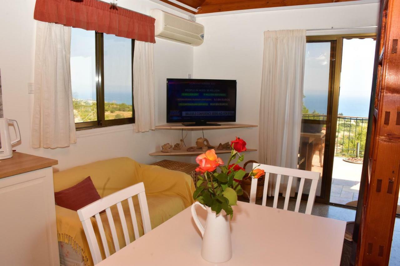 Philip'S Holiday House Neo Chorio Esterno foto