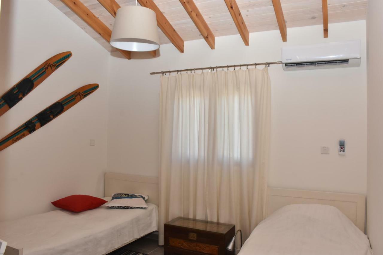 Philip'S Holiday House Neo Chorio Esterno foto
